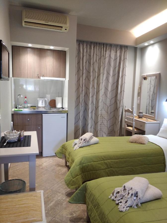 Maltezos Rooms Méthana Exteriör bild