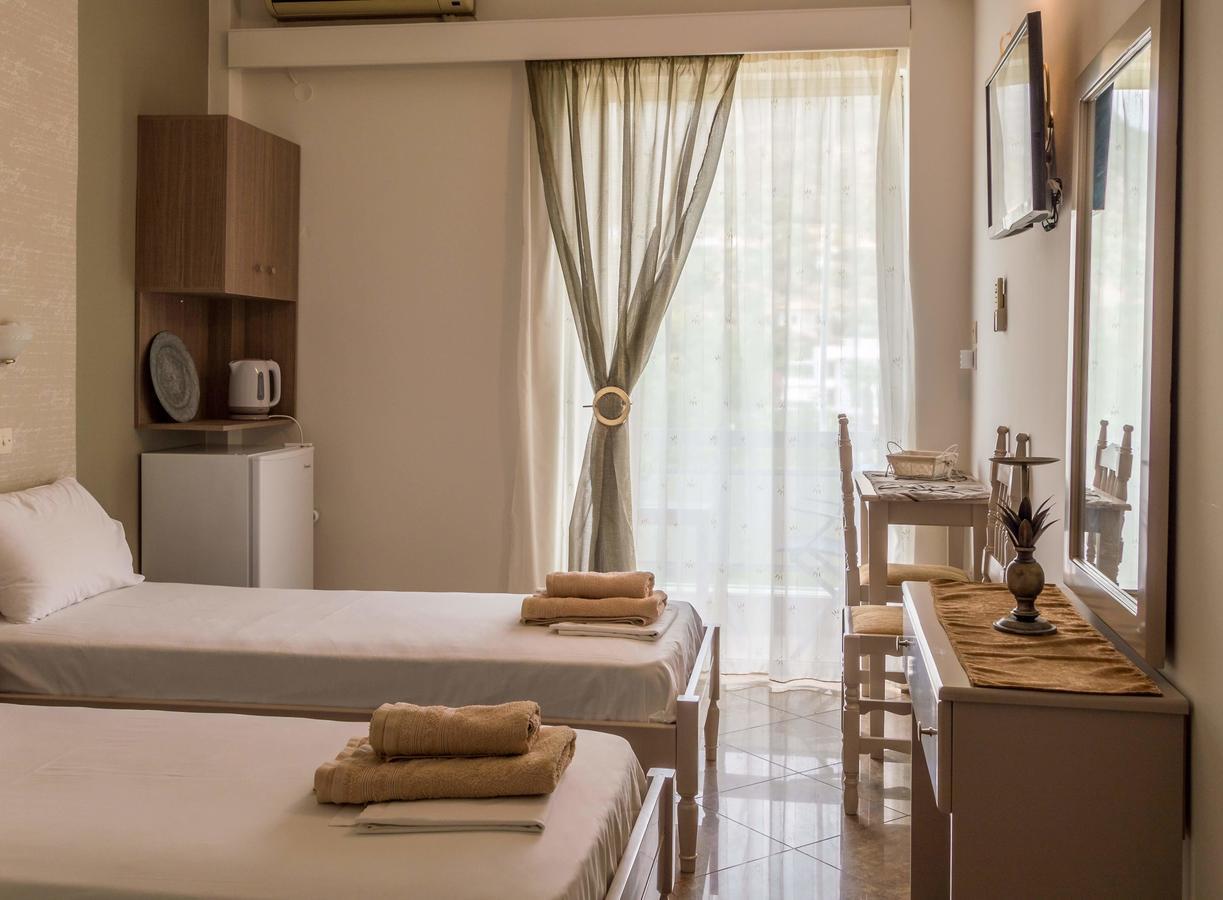 Maltezos Rooms Méthana Exteriör bild