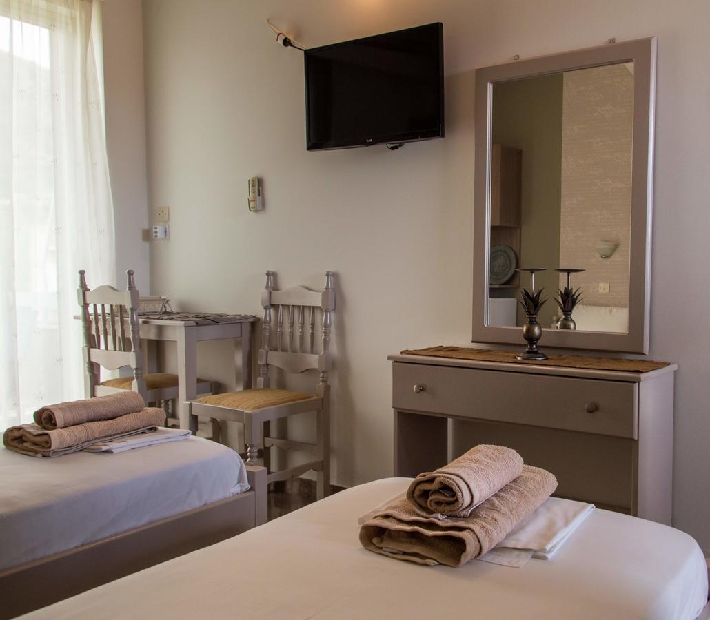 Maltezos Rooms Méthana Exteriör bild