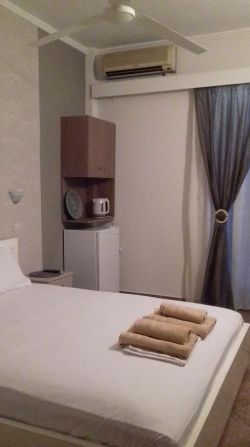Maltezos Rooms Méthana Exteriör bild